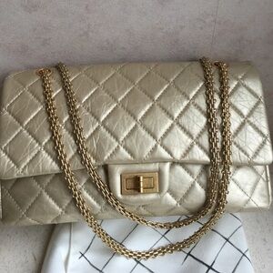 CHANEL Metallic Gold Quilted Shoulder Bag